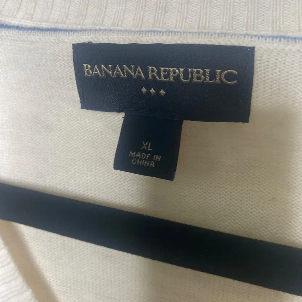 Banana Republic Sweater Mens  XL Ivory Cotton Blend V Neck Pullover Career Offic